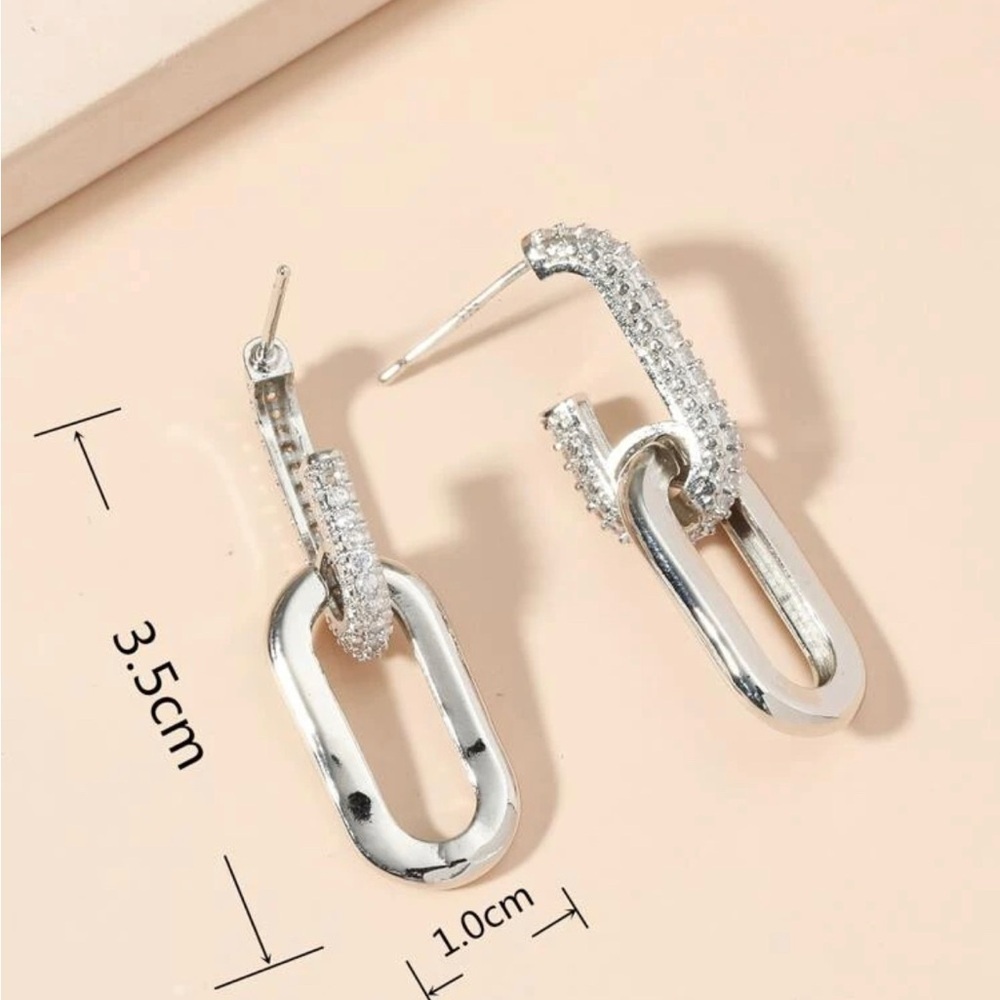 Silver Rhinestone Chain Earings - Picture 3 of 3